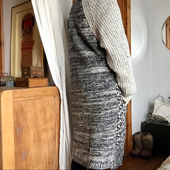 John+Jenn Knit Cardigan Size S - Picture 2 of 6